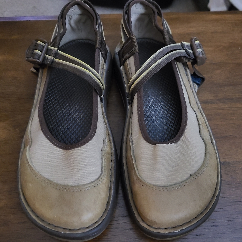 Chaco Mary Jane shoes, Beige, 7.5